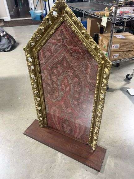 Unique hanging wall tapestry shelf