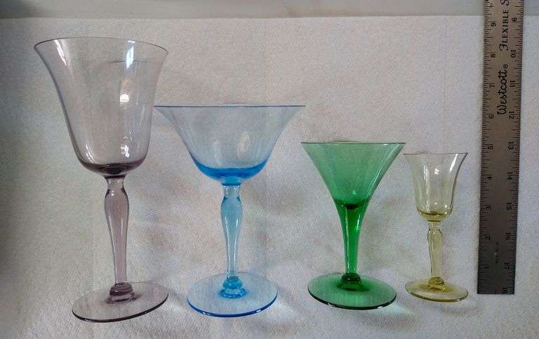MORGANTOWN MULTI-COLOR STEMWARE, 4 WINE GLASSES, 8 MARTINI/SHERBET GLASSES, 12 COCKTAIL GLASSES, 8 LIQUEUR GLASSES