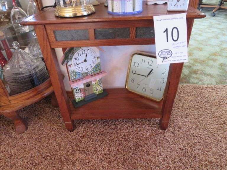 END TABLE WITH LAMP