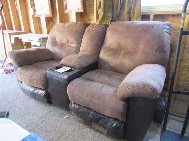 LOVE SEAT - W/ ARM REST - BOTH SEATS RECLINE