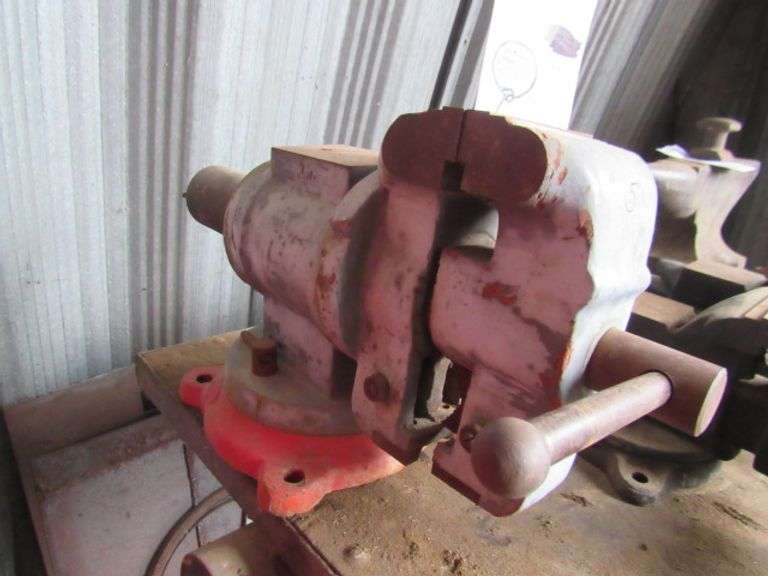 5" ROTATING BENCH VICE - WITH PIPE GRIP VICE