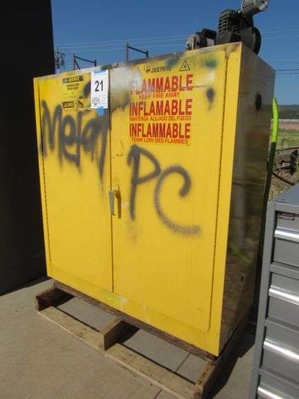 FALMMABLE LIQUID STORAGE CABINET 43"X45"X18"D
