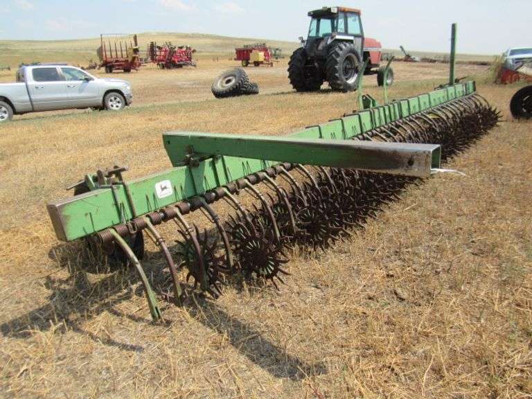 JOHN DEERE MODEL 400 3 POINT TOOL BAR WITH COULTER WHEELS - 20' LONG ...
