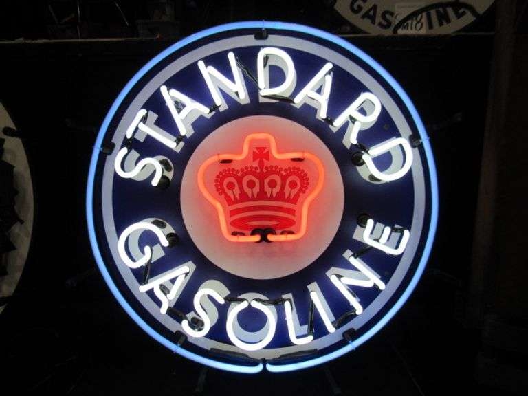 STANDARD GASOLINE NEON 24" DIAMETER
