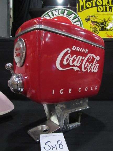 COCA COLA BOAT MOTOR STYLE DISPENSER IN EXCELLENT CONDITION