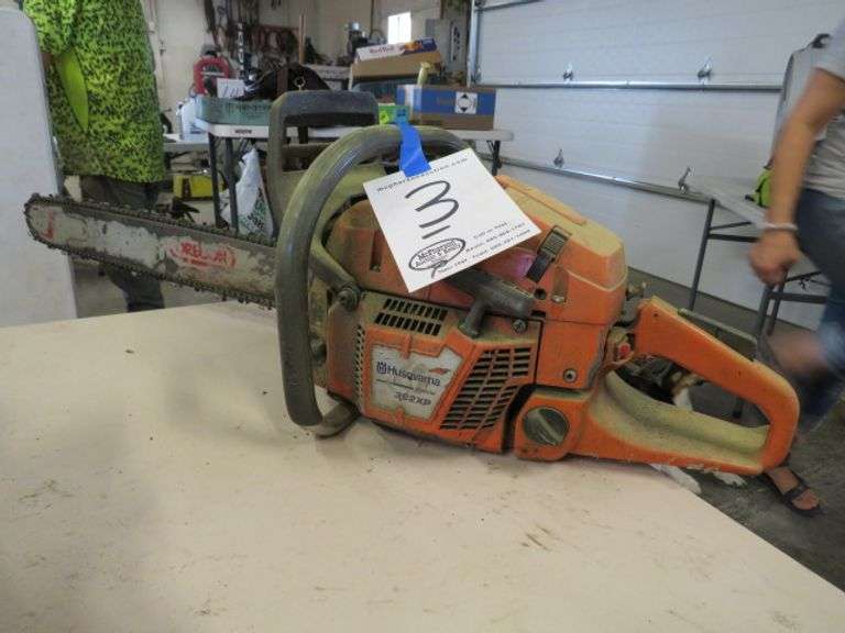 HUSQVARNA CHAIN SAW MOD. 362XP NEEDS TUNE UP