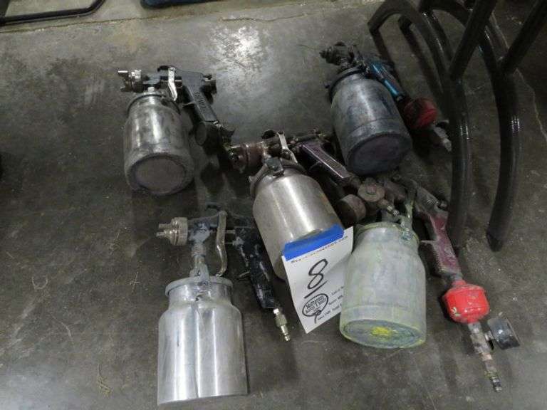 5 PAINT GUNS AND PAINT POT