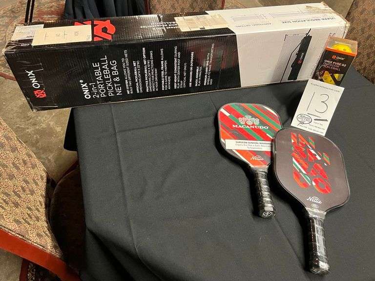 Pickleball Set to include 2 paddles, net and balls.