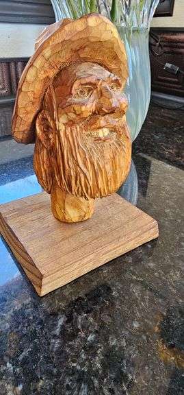 WOOD CARVING BY E. CARLSON