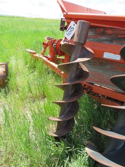 9" X 39" ROUND SHAFT POST HOLE AUGER