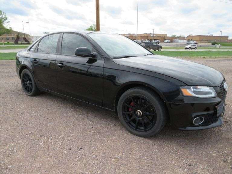 SPORTS CARDS - JOHN DEERE TRAINS - COMIC BOOKS - ANTIQUE JEWELRY & AUTOMOBILES