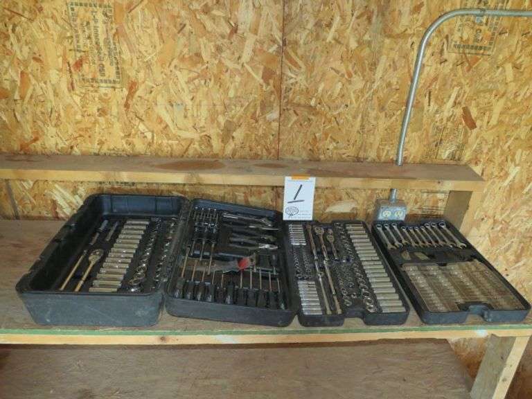 LIKE NEW PITTSBURGH LARGE COMBINATION TOOL SET METRIC AND STANDARD THIS TOOL BOX IS COMPLETE - NICE