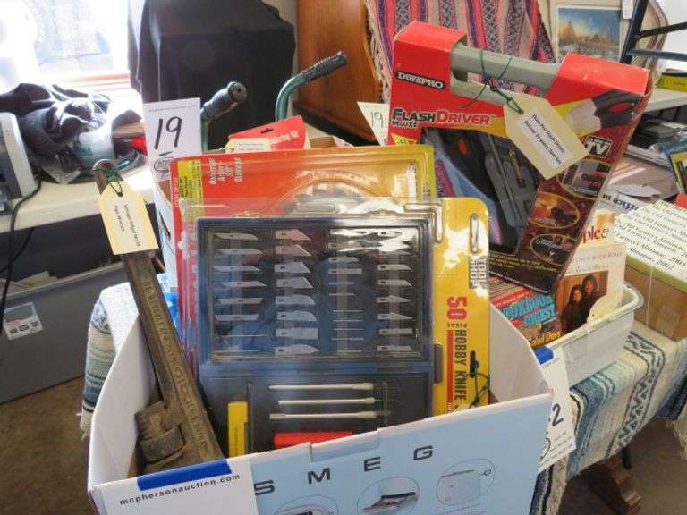 RIDGID 18" PIPE WRENCH 2 SETS OF BITS AND SOCKETS AND A SAW BLADE