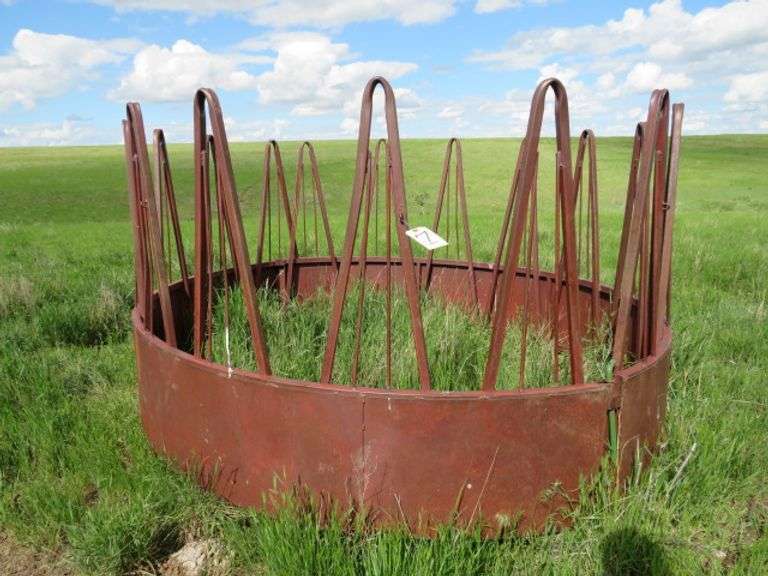 8' ROUND BALE FEEDER - OPEN TOP RISERS