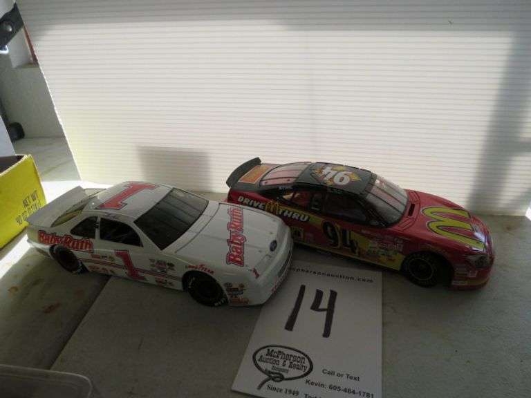 2 DIECAST CARS