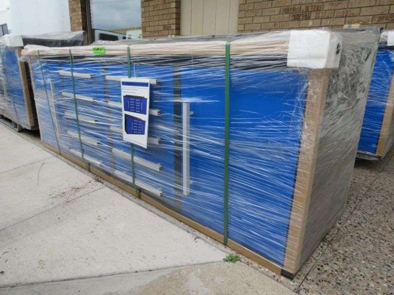 *** BRAND NEW *** 88" L X 25" W 33" H 10 DRAWER AND 2 CABINET BLUE METAL WORKBENCH