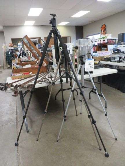 3 CAMERA TRIPODS - ALL TO GO 1 MONEY CABELA'S, KODAK, VELBON