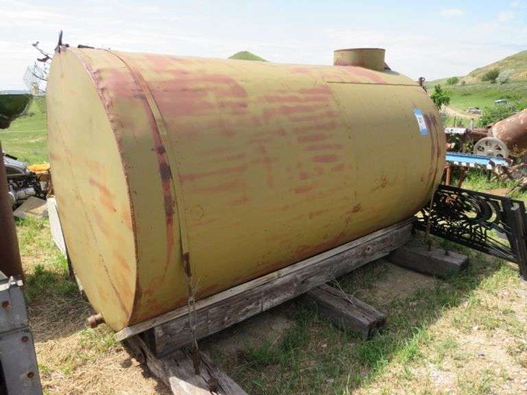 WATER TANK, 5X9 IN SKIDS APPROXIMATELY 1300 GALLON