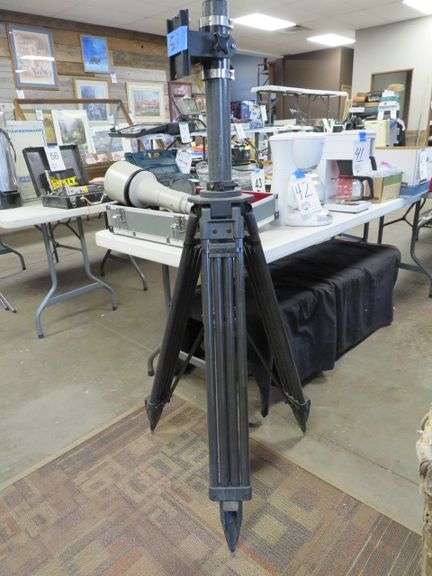 DUTCH HILL TRIPOD - HEAVY DUTY