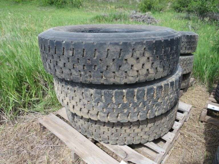 3 TRUCK TIRES, 285-75-24.5 RECAP