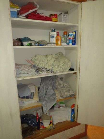 CONTENTS OF THE LINNEN CLOSET