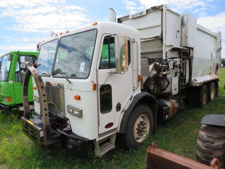 2010 Peterbilt Automated Curbtender Garbage Truck - 153,127 miles, VIN 3BF2L50X1AF720001 - RUNS AND OPERATES - RECENT EGINE OVERHAUL AND MORE - ITS REDY TO GO - STOP IN AND LOOK IT OVER