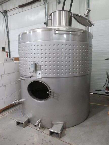 Prettech/Fermenters Choice, 2018, Pallet Tank Fixed Lid, 5,000 Liters. Includes all fittings, Temperature Controller and 12 V Glycol Control Valve. Rigging/loading fee of $200. 6'3 DIAMETER X 9' TALL