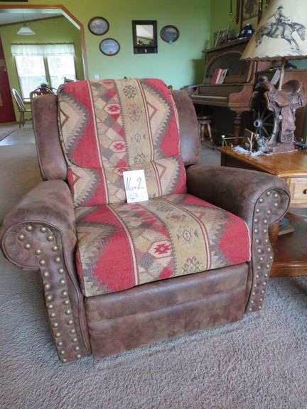 MEGGETT & PLATT ROCKER RECLINER MATCHES THE SOFA