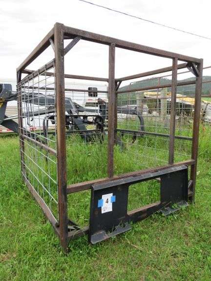 CUSTOM MADE CALF CAGE - 65" SQUARE W/ CALF CRADLE - MOUNTED TO A SKIDLOADER PLATE - NICE SETUP