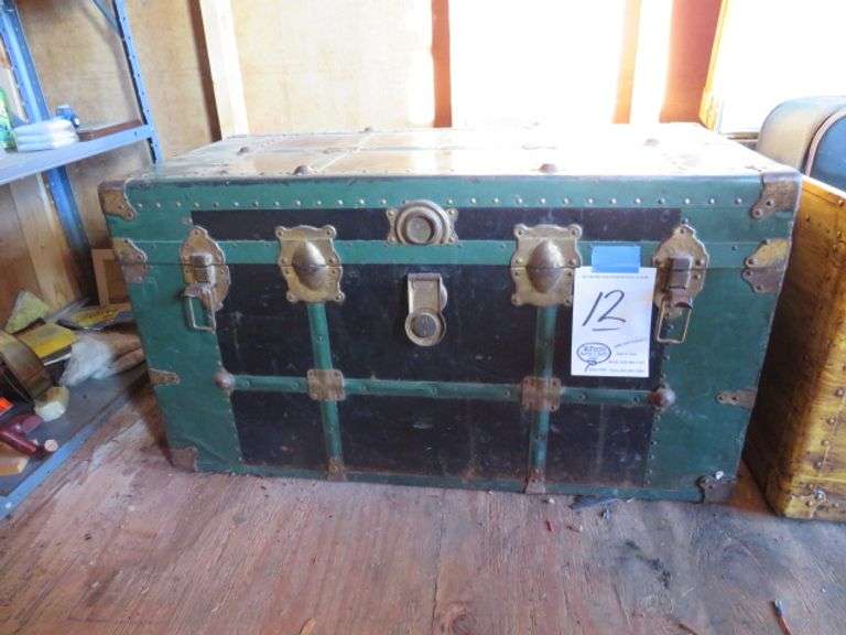 FLAT TOP TRUNK 36"X18.5"X19" TALL