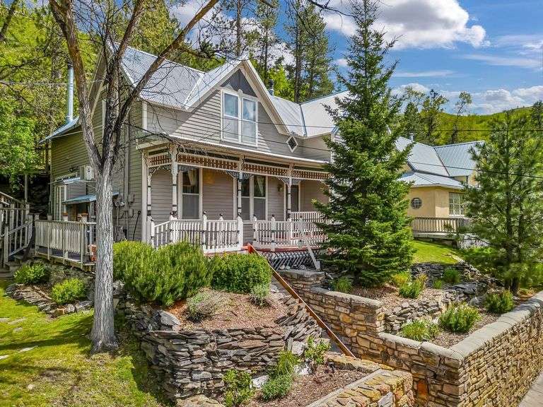 25 TERRACE STREET & 29 TERRACE STREET – DEADWOOD, SD. also includes the parking lot on Stewart Street & the 2 bare hillside lots) See description area for legals and parcel ID #'s - ALL OF THIS SELLS AS ONE PACKAGE FOR ONE PRICE