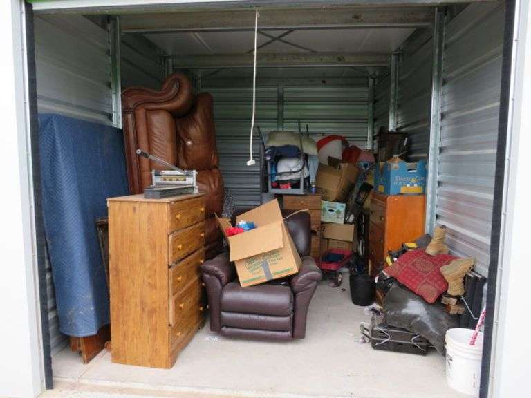 B-21 STORAGE UNIT B-38 - 10' X 15' - BUYER WILL HAVE 5 DAYS TO CLEAN OUT THE UNIT, $300.00 CASH CLEAN OUT DEPOSIT WILL BE REFUNDED WHEN CLEAN OUT IS VERIFIED - 15% BUY FEE OR A MINIMUM BUY FEE OF $25.00 + 6.2% SALES TAX ON THE PURCHASE PRICE AND THE BUY FEE