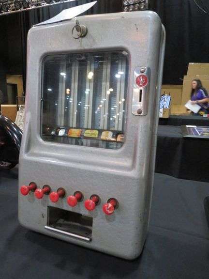 WALL MOUNT ONE PENNY GUM MACHINE, VINTAGE, 12"X19"