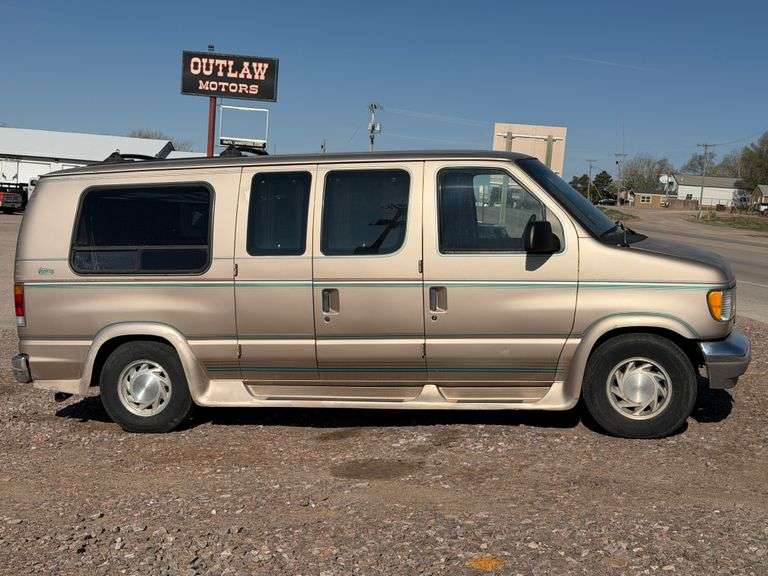 1994 FORD E150 PASSENGER VAN