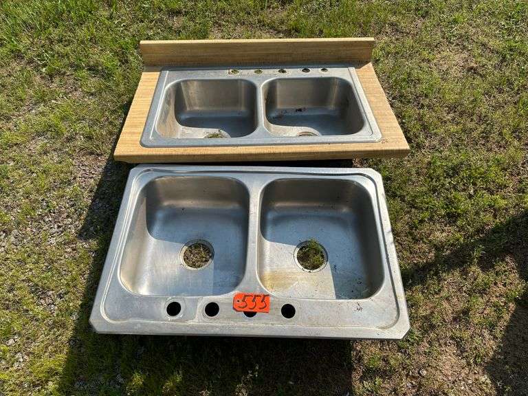 Kitchen Sinks