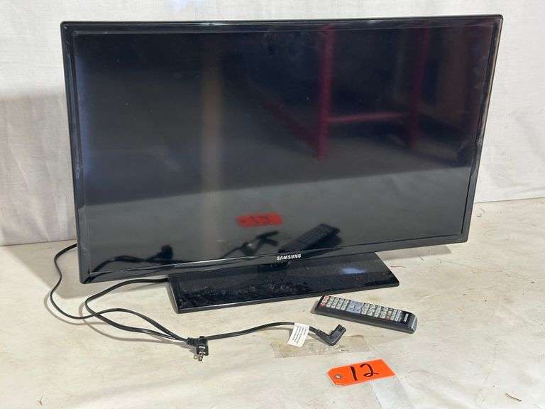 Samsung Flat Screen TV