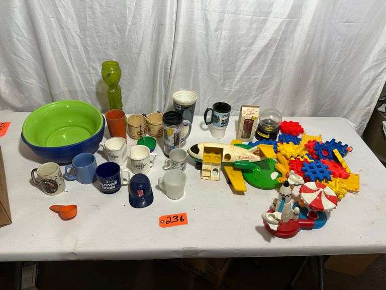 Vintage Toys, Bowls, Coffee Mugs