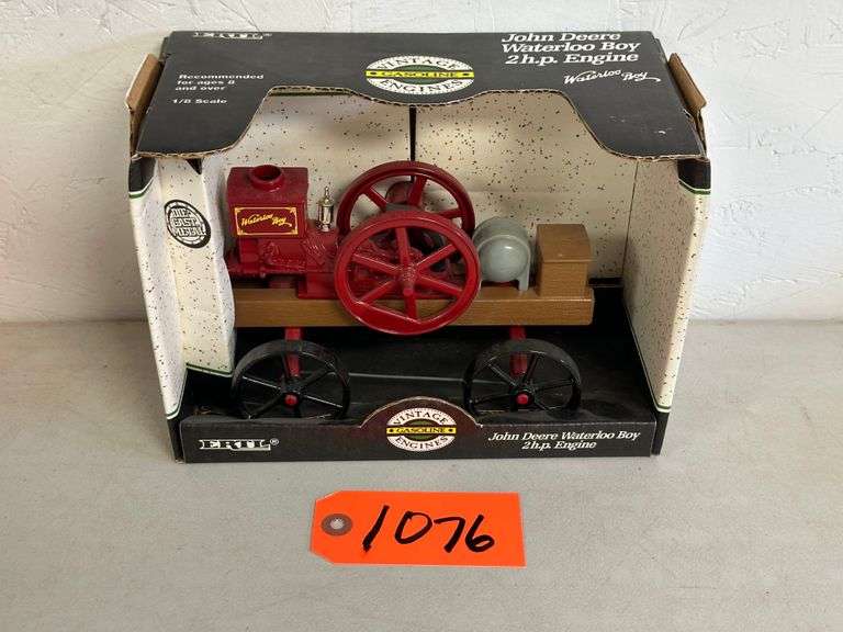 John Deere Waterloo Boy 2 HP 1/8 Scale Engine