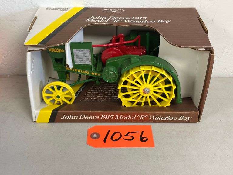 1915 John Deere Model R Waterloo Boy 1/16 Scale Tractor