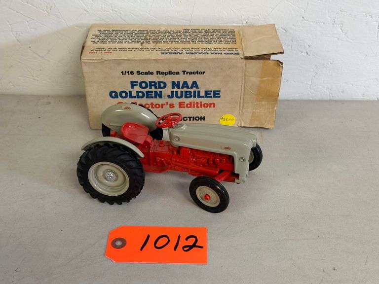 Ford NAA Golden Jubilee 1/16 Scale Tractor