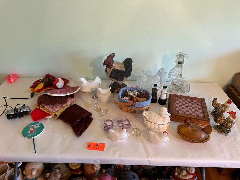 Glass Nesting Hens, Chicken Décor, Chess Board, Pot Holders