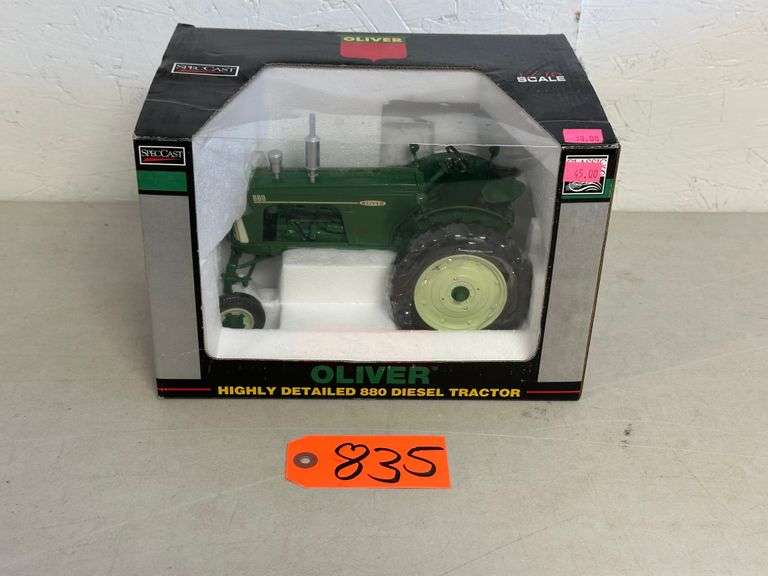 Oliver 880 Diesel 1/16 Scale Tractor