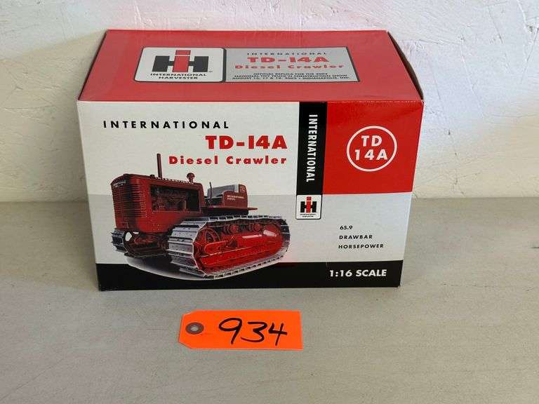 International TD-14A 1/16 Scale Crawler