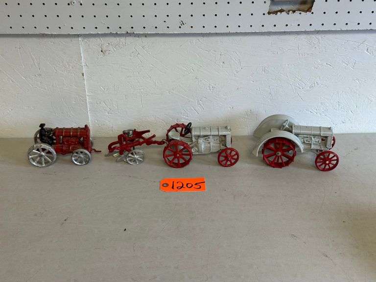 Cast Tractors & Plow