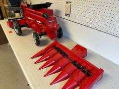 Case-IH 7088 Axial-Flow Pedal Combine