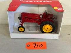 Massey-Harris Mustang 1/16 Scale Tractor