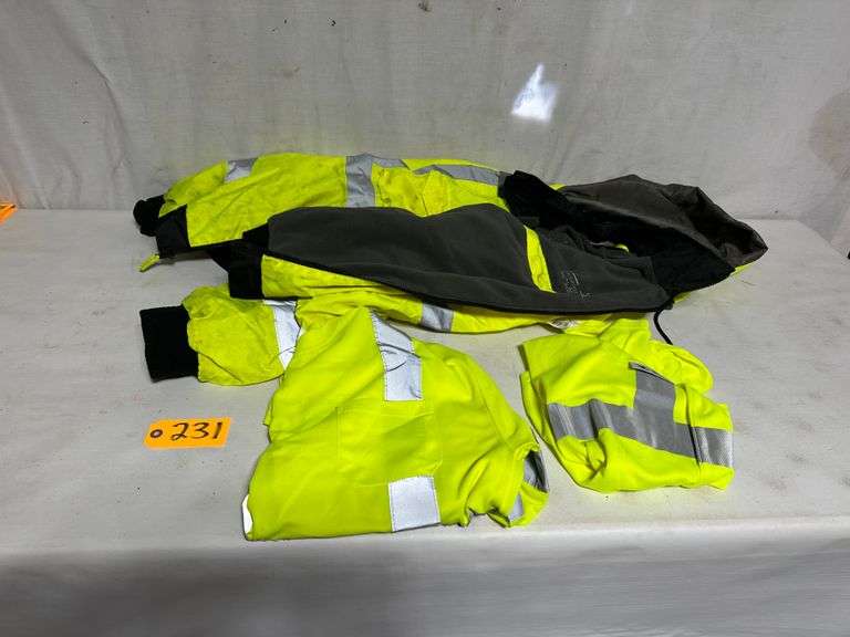 3XL Jacket & Shirts - Meagher Auctioneers