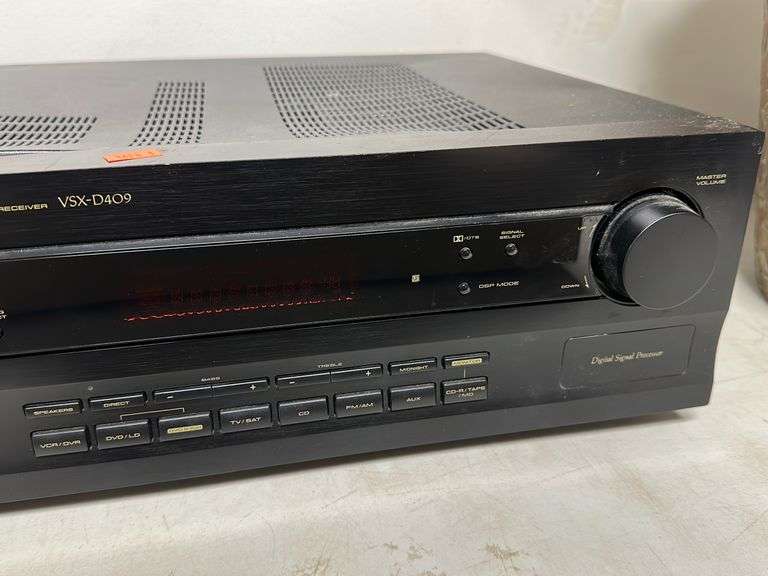 Pioneer audio/ video multi channel receiver VSXD409 16.5”x14