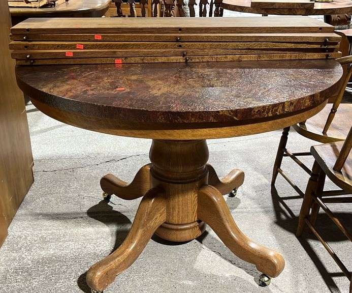 Pedestal Oak Table with leaves 41x30 Antique Base, Newer Top Metzger