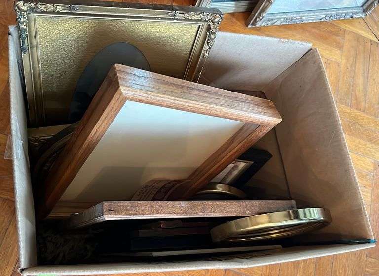 Show Case Photo Frame Solid Oak Show Case Frame 15”x12”• Frame & Picture assortment in ...